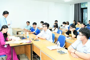 Thí sinh dự thi đánh giá năng lực đợt 1 - năm 2025 do ĐHQG TPHCM tổ chức tại điểm thi Trường ĐH Công thương TPHCM. Ảnh: THANH HÙNG