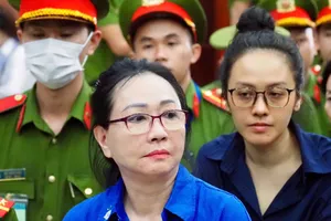 Bị cáo Trương Mỹ Lan tại phiên tòa phúc thẩm vụ án giai đoạn 2. Ảnh: HOÀNG HÙNG