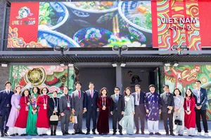 Bên ngoài Nhà Triển lãm Việt Nam tại EXPO 2025 Osaka, Kansai, Nhật Bản