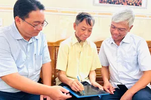 Lãnh đạo TPHCM thăm hỏi, tri ân cán bộ, chiến sĩ trực tiếp làm nên Đại thắng mùa Xuân 1975