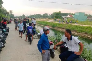 Phát hiện thi thể hai mẹ con ở kênh thủy lợi