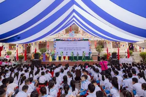 Mang ngày hội hạnh phúc đến với 450 học sinh tại Nghệ An