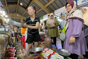 Ứng phó biến động thương mại toàn cầu: Kích cầu tiêu dùng nội địa, đa dạng thị trường xuất khẩu