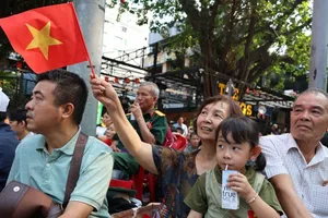 TH true MILK "đốn tim" người dân xem Đại lễ 30-4