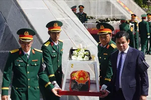 Kon Tum truy điệu, an táng 26 hài cốt liệt sĩ