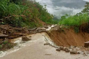 Mưa lớn gây thiệt hại nặng khu vực miền núi Nghệ An