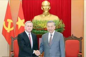 Tổng Bí thư Tô Lâm tiếp Chủ tịch phụ trách Quản trị toàn cầu Tập đoàn Qualcomm