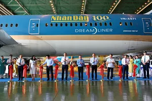 Ra mắt chiếc máy bay đặc biệt mang biểu trưng “100 năm Báo chí Cách mạng Việt Nam”