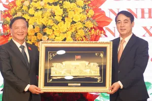 Công bố các lãnh đạo, nhân sự chủ chốt của tỉnh Khánh Hòa mới