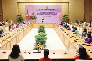 Thủ tướng Phạm Minh Chính phát biểu tại cuộc gặp mặt các nhà ngoại giao nữ Việt Nam và quốc tế. Ảnh: QUANG PHÚC