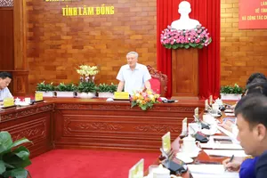 Kiện toàn, bồi dưỡng chuyên môn của cán bộ, phục vụ nhu cầu người dân