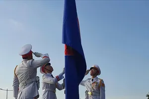 Lễ thượng cờ ASEAN tại TPHCM