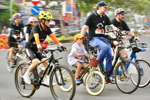 “Tái thiết” văn hóa đi xe đạp