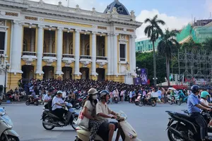 Ngày mai (21-8), sẽ tiếp tục phát hành vé concert “Việt Nam trong tôi”