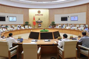 Ban Thường vụ Đảng ủy Chính phủ và Chính phủ họp đánh giá tình hình sau 2 tháng vận hành chính quyền 2 cấp