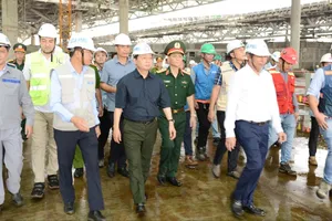 Phó Thủ tướng Trần Hồng Hà dẫn đầu đoàn công tác Chính phủ đã có chuyến kiểm tra đột xuất tại công trường thi công Dự án Cảng hàng không quốc tế Long Thành - giai đoạn 1. Ảnh: VGP