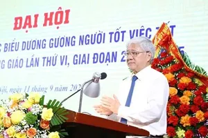 Ông Đỗ Văn Chiến, Ủy viên Bộ Chính trị, Bí thư Trung ương Đảng, Chủ tịch Ủy ban Trung ương MTTQ Việt Nam phát biểu chỉ đạo tại đại hội 