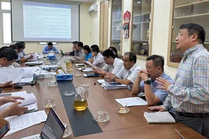 Chủ đầu tư dự án Chung cư Astoria, phường Bình Trưng, TPHCM phát biểu tại cuộc họp chiều ngày 11-9. Ảnh: THANH HIỀN