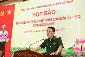 Thiếu tướng Nguyễn Xuân Thủy, Phó Cục trưởng Cục Tuyên huấn phát biểu tại họp báo. Ảnh: QUANG VINH