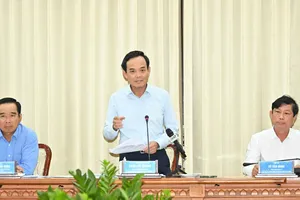 Bí thư Thành ủy TPHCM Trần Lưu Quang phát biểu