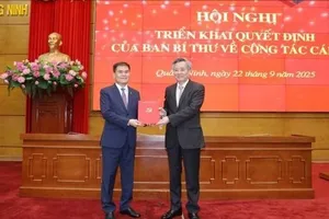 Thứ trưởng Bộ Tài chính Bùi Văn Khắng giữ chức Chủ tịch UBND tỉnh Quảng Ninh