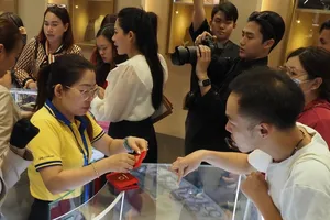 Giá vàng thế giới tăng trở lại, giá vàng trong nước giảm