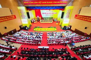 Bí thư Tỉnh uỷ Vĩnh Long Ngô Chí Cương phát biểu khai mạc đại hội