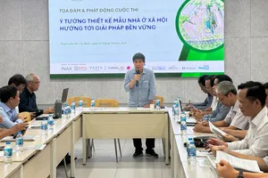 Quang cảnh tổ buổi tọa đàm và phát động cuộc thi “Ý tưởng thiết kế mẫu NƠXH hướng tới giải pháp bền vững”. Ảnh: THANH HIỀN