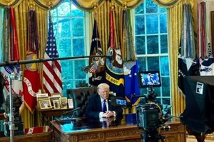 Ngày 3-10, Tổng thống Mỹ Donald Trump yêu cầu Israel ngừng ném bom Gaza sau phản ứng tích cực của Hamas với đề xuất của ông về tương lai của Gaza. Ảnh: X