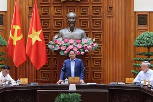 Không để người dân trong cảnh "màn trời, chiếu đất"