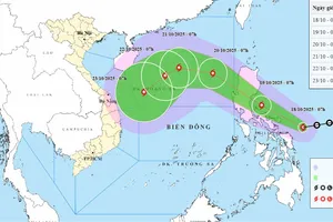 Bão Phong Thần đã mạnh lên, đang hướng vào Biển Đông 