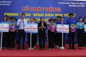 Phường An Phú (TPHCM) triển khai 7 đội hình tình nguyện hỗ trợ chuyển đổi số tại khu phố 