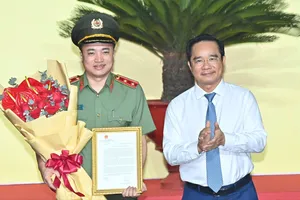 Công an TPHCM nhận thư khen của Thủ tướng Chính phủ