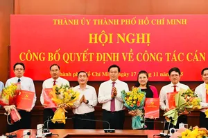 TPHCM công bố nhiều quyết định về công tác cán bộ
