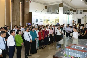 Triển lãm 1.500 hiện vật đồng tiền Việt Nam 