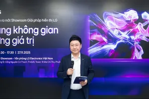 Ông Lee Wooho, Giám đốc Ngành hàng Giải pháp điện tử giải trí và công nghệ Thông tin, LG Electronics Việt Nam chia sẻ tại sự kiện