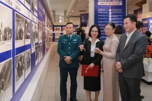 Khai mạc trưng bày chuyên đề “Dấu chân Hồ Chí Minh trên quê hương Cách mạng Tháng Mười”