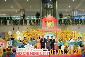 TPHCM đón đoàn khách quốc tế “xông đất” đầu năm 2026