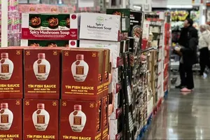 Lần đầu tiên nước mắm truyền thống Việt Nam lên kệ siêu thị Costco, Mỹ