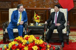 Chủ tịch nước Lương Cường tiếp Đại sứ Hoa Kỳ Marc Knapper chào từ biệt. Ảnh: VIẾT CHUNG