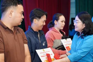 Rộn ràng ngày hội “Xuân đoàn kết - Tết nghĩa tình” ở nhiều phường, xã của TPHCM