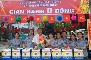 "Phiên chợ Tết nghĩa tình" ấm lòng người dân nghèo