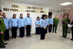 Triệt phá đường dây lừa đảo hơn 318 tỷ đồng