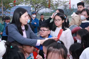 Hà Nội: 26 chuyến xe miễn phí đưa 1.200 công nhân về quê đón tết