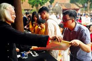 3 ngày đầu năm mới, hơn 55.000 lượt khách đến Văn Miếu - Quốc Tử Giám