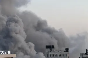 Mỹ đe dọa tấn công mạnh vào Iran tuần tới