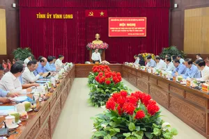 Đoàn Kiểm tra, giám sát số 23 của Bộ Chính trị, Ban Bí thư do đồng chí Trần Lưu Quang, Ủy viên Bộ Chính trị, Bí thư Thành ủy TPHCM làm trưởng đoàn, làm việc với tỉnh Vĩnh Long