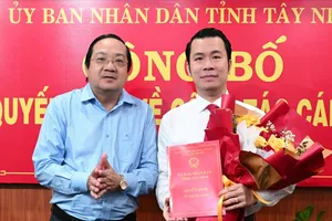 Tây Ninh có tân Giám đốc Sở Công thương, tân Chánh Văn phòng UBND tỉnh