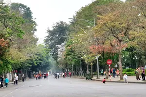 Hà Nội trong sắc màu tháng Ba