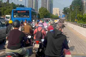 Hạn chế một số tuyến đường khu vực Thủ Thiêm, người dân lưu ý lộ trình thay thế